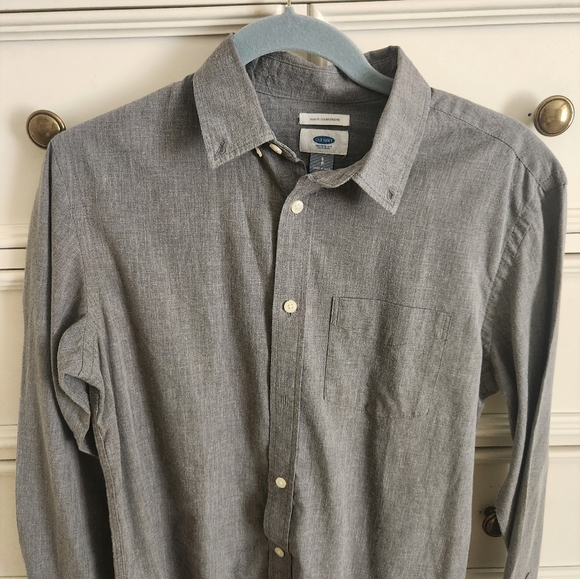 Old Navy Long Sleeve Gray Button Up - Picture 2 of 4